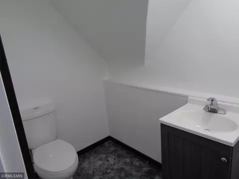 Bath - 1021 E 13th St E, Glencoe, MN 55336 photo 3 of 3
