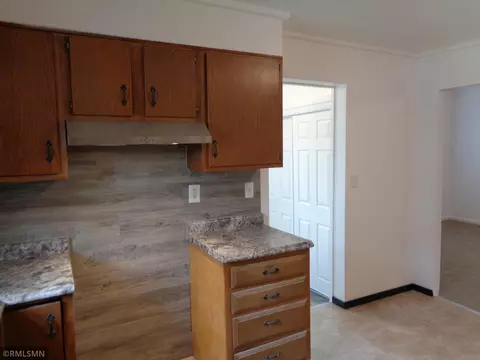 Entry Way - 1021 E 13th St E, Glencoe, MN 55336 photo 1 of 5