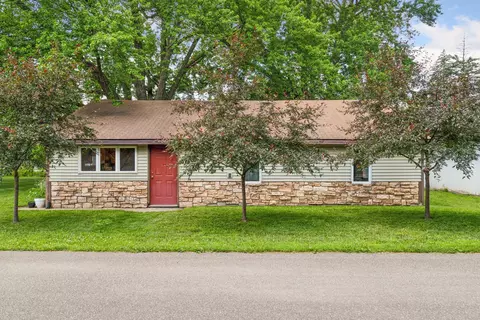 416 Wallace St N, Delano, MN 55328