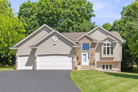 911 Hazelwood Ct, Buffalo, MN 55313