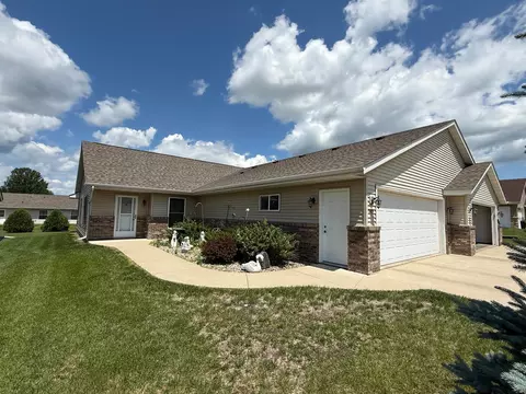 309 Aspenwood Dr, Redwood Falls, MN 56283
