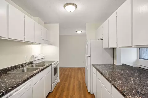 Kitchen - 4130 Rahn Rd #310, Eagan, MN 55122 photo 2 of 2