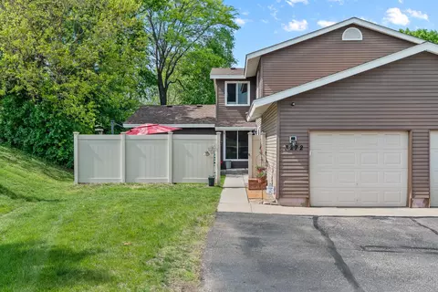 3272 Lower 67th St E, Inver Grove Heights, MN 55076