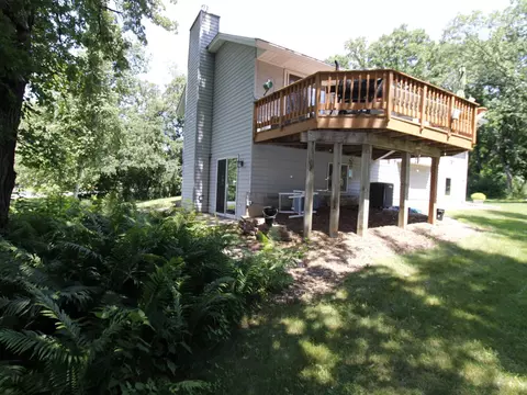 Exterior - 237 Plainview Dr, River Falls, WI 54022 photo 2 of 8