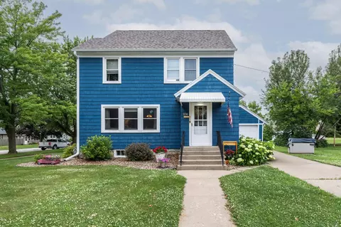 236 Alleghany Ave, Wabasha, MN 55981
