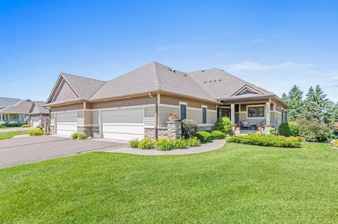 1200 Lakemoor Dr, Woodbury, MN 55129