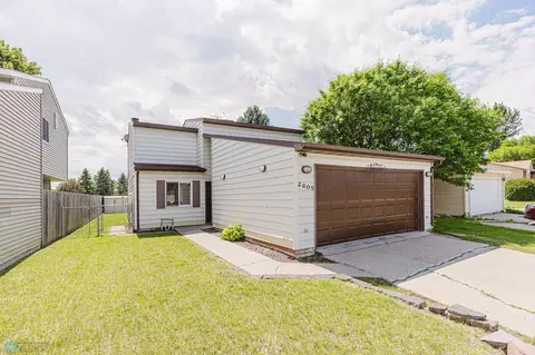 2605 29th Ave S, Moorhead, MN 56560