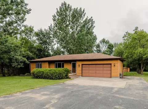 820 Willow Springs Rd, Detroit Lakes, MN 56501