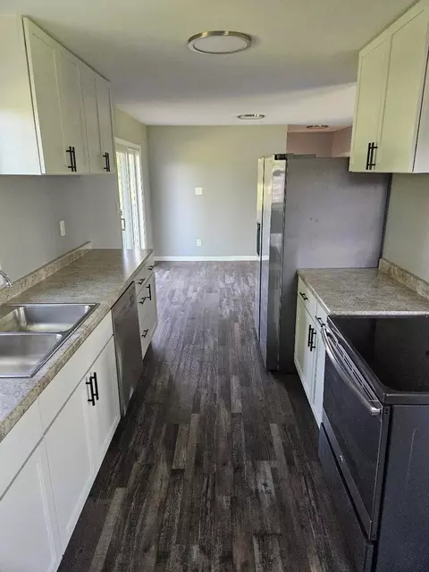 Kitchen - 16687 110th Ave, Milaca, MN 56353 photo 1 of 3