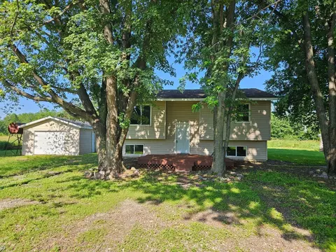 16687 110th Ave, Milaca, MN 56353