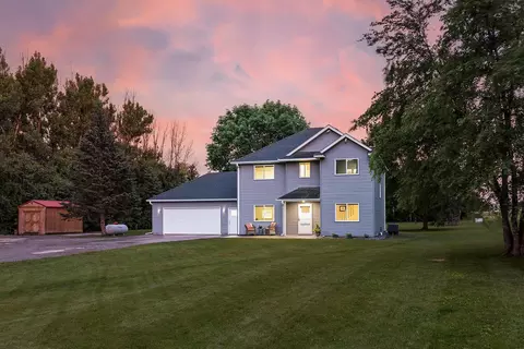 4695 Castle Cir, Lester Prairie, MN 55354