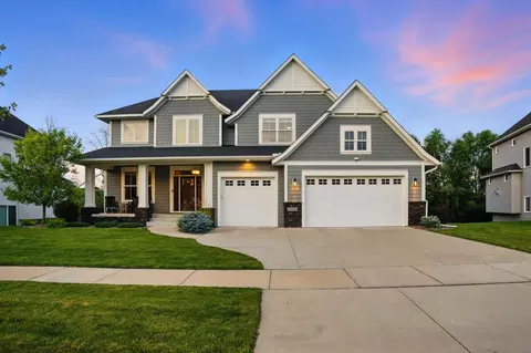 10056 Walnut Grove Ln N, Maple Grove, MN 55311