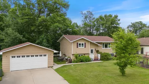 1902 SW 3rd Ave, Grand Rapids, MN 55744