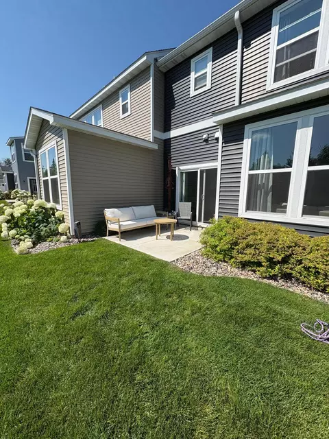 4884 Avery Ct, Eagan, MN 55123 photo 38