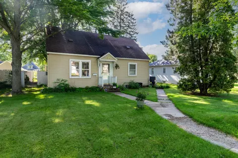 Exterior - 817 6th Ave NE, Brainerd, MN 56401 photo 4 of 4
