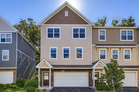 9622 Olive Ln N, Maple Grove, MN 55311