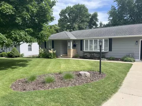 322 Glenn Rd, Albert Lea, MN 56007 photo 3