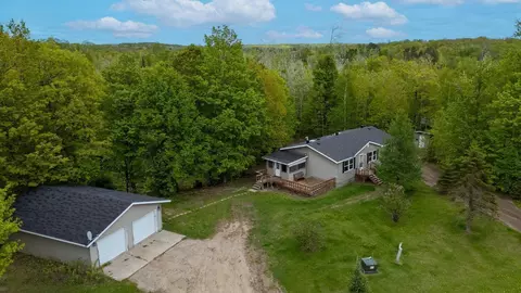 17442 S Crystal Springs Rd, Grand Rapids, MN 55744