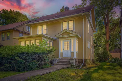 983 18th Ave SE, Minneapolis, MN 55414