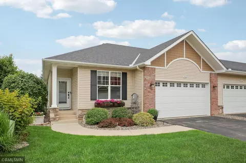 7760 Madelyn Creek Dr, Victoria, MN 55386