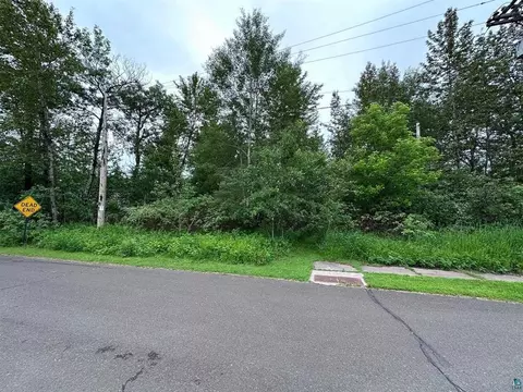 3938 E 5th St, Superior, WI 54880 photo 2