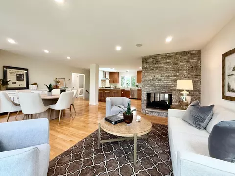 4116 W 62nd St, Edina, MN 55424