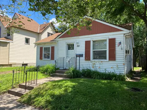 311 3rd Ave S, South Saint Paul, MN 55075
