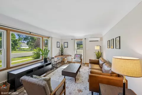 312 6th Ave W, Shakopee, MN 55379