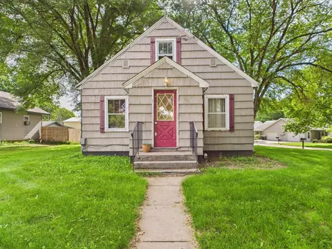 401 John St, Starbuck, MN 56381