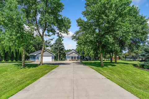 1094 Barton Ave NW, Buffalo, MN 55313