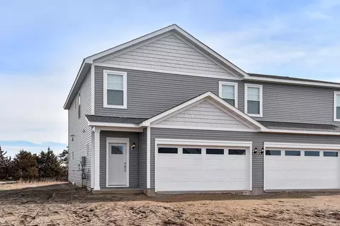 39752 Fallbrook Ave, North Branch, MN 55056