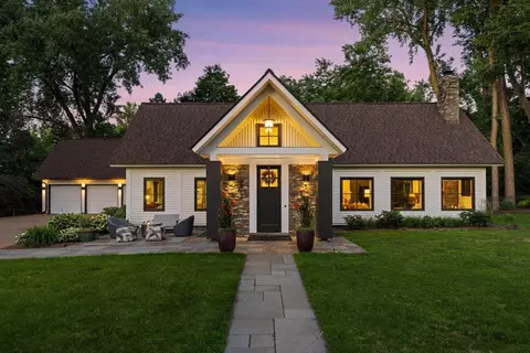 6617 Iroquois Trl, Edina, MN 55439