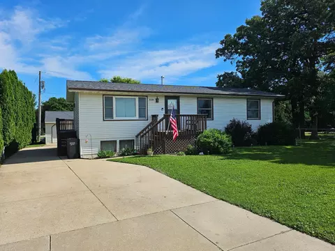 108 S Street St SW, Dodge Center, MN 55927
