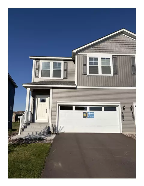 39729 Fallbrook Ave, North Branch, MN 55056