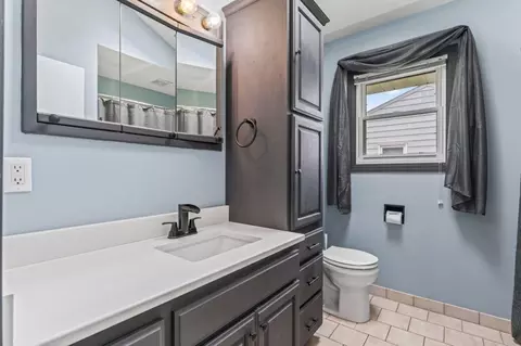 Bath - 2100 10th St SW, Austin, MN 55912 photo 1 of 4