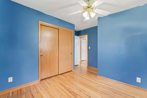Bedroom - 2100 10th St SW, Austin, MN 55912 photo 4 of 8