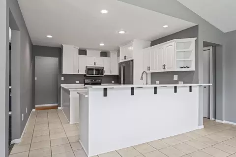 Kitchen - 2100 10th St SW, Austin, MN 55912 photo 4 of 4