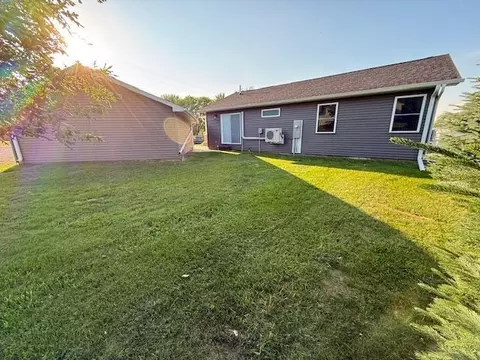 Exterior - 602 E Newburg Ave, Mabel, MN 55954 photo 3 of 4