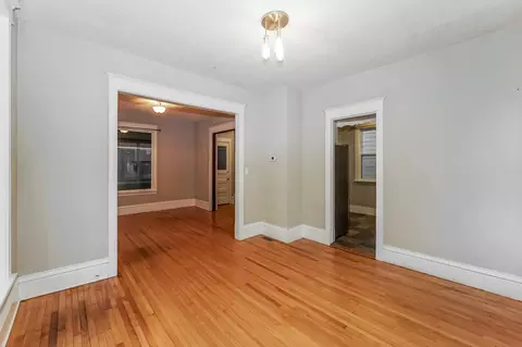 Living - 2543 10th Ave S, Minneapolis, MN 55404 photo 3 of 4