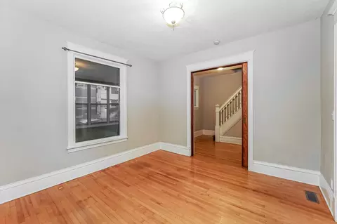 Living - 2543 10th Ave S, Minneapolis, MN 55404 photo 1 of 4