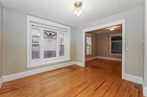 Living - 2543 10th Ave S, Minneapolis, MN 55404 photo 4 of 4