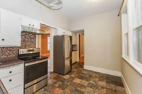 Kitchen - 2543 10th Ave S, Minneapolis, MN 55404 photo 2 of 2