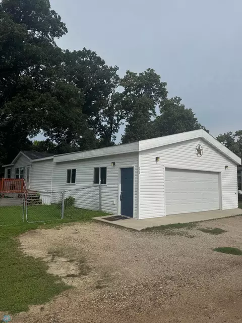 11 Horseshoe Bnd, Horace, ND 58047