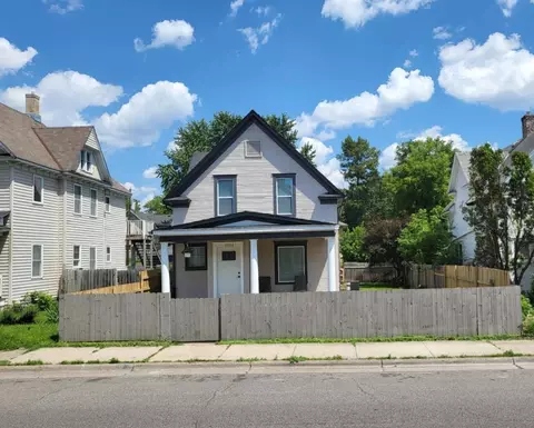 2002 Penn Ave N, Minneapolis, MN 55411