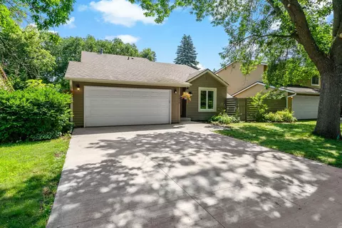 5610 Albert St, Shoreview, MN 55126