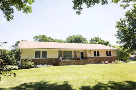 516 Pennsylvania Ave, Adrian, MN 56110