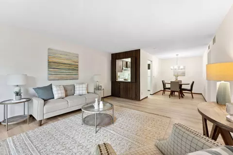 4120 Parklawn Ave #219, Edina, MN 55435