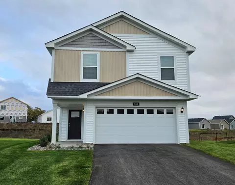 518 Spruce Ct N, Cambridge, MN 55008