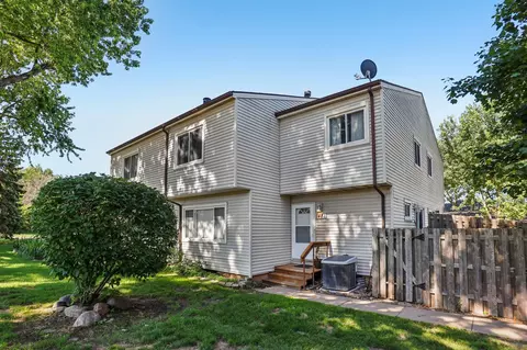 1481 Woodview Ave E, Eagan, MN 55122