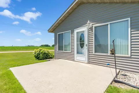 114 8th St S, Hoffman, MN 56339 photo 2